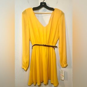Gianni Bini Yellow Chiffon Dress, long sleeve, flowy. Size XSmall